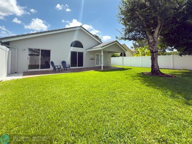 Building Photo - 12204 Sunset Point Cir