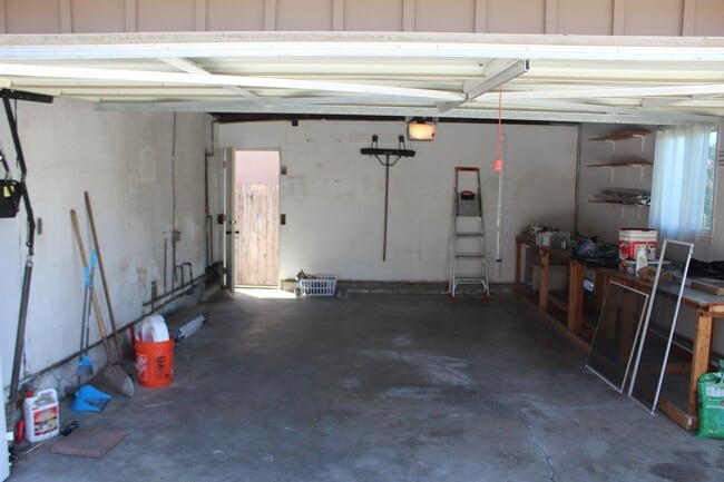 Building Photo - Upgraded 3 Bedroom Home in Whittier