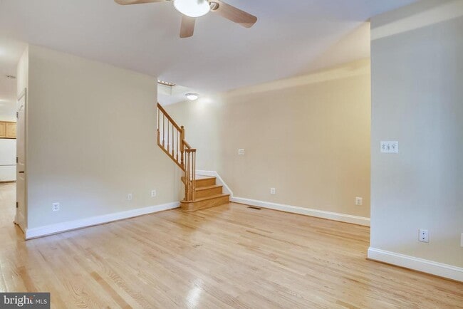 Building Photo - 119 N Peyton St