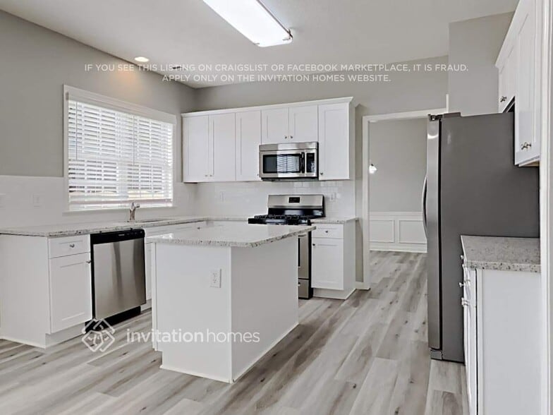 Building Photo - 3005 Donamire Ave NW