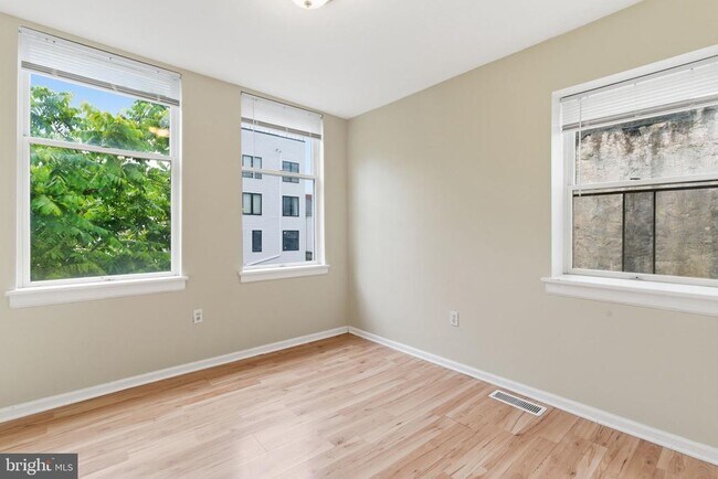 Building Photo - 1817 N Gratz St