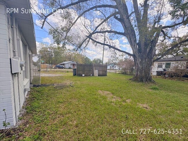 Building Photo - 3106 Orient Rd