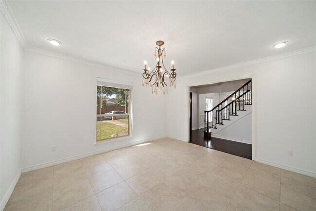 Building Photo - 2007 Shadowbriar Dr
