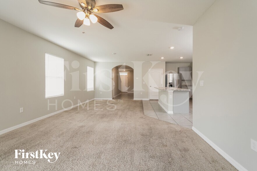 Building Photo - 1055 Andean Ln