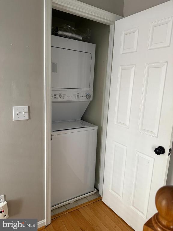 Building Photo - 1929 E Lombard St