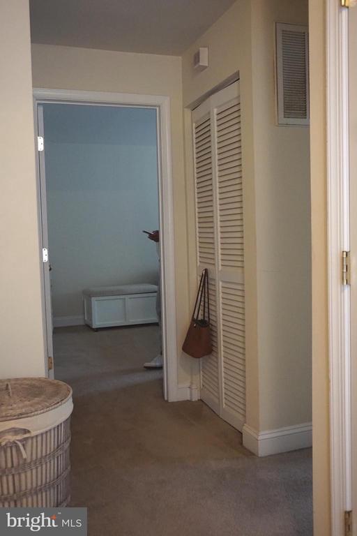 Building Photo - 901 Pine Forest Ln