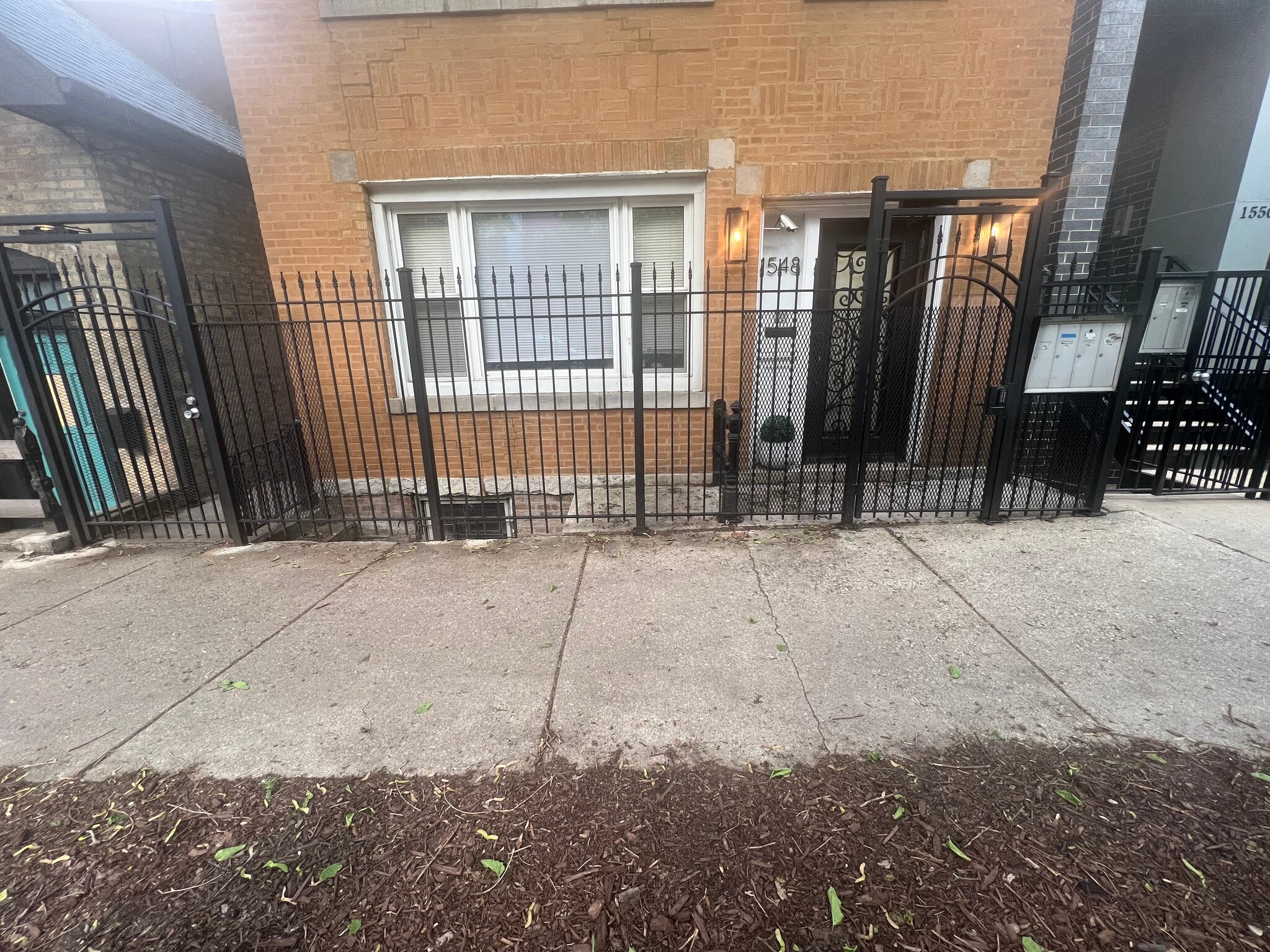 Building Photo - 1548 N Honore St