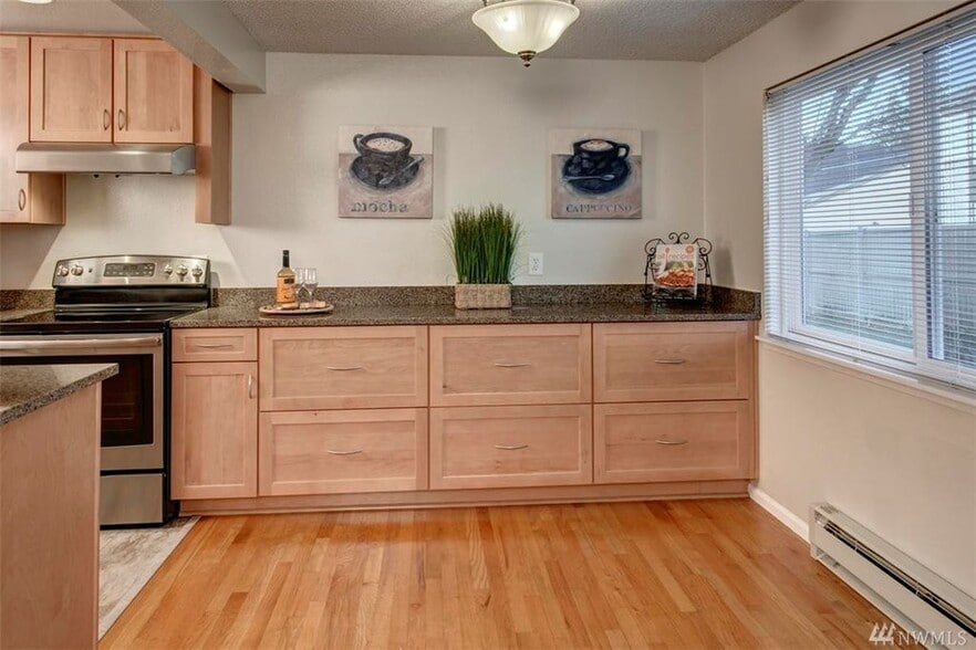 Building Photo - 14306 126th Avenue Northeast