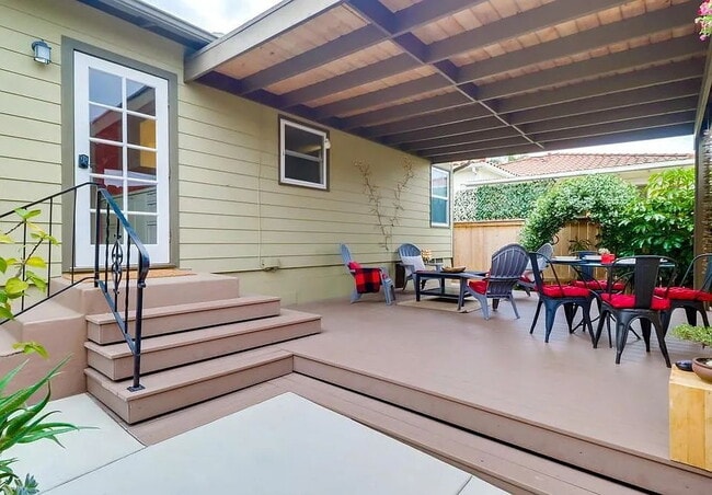 Building Photo - NO MIN CREDIT SCORE REQUIRED, BK OKAY, PAS...