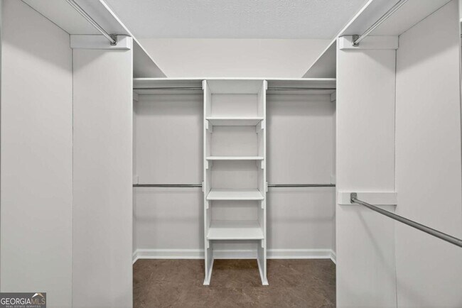 Building Photo - 1570 Greyfield Trce