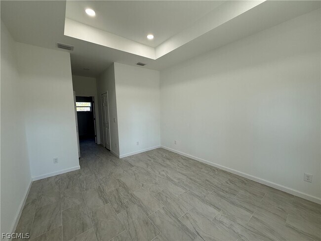 Building Photo - 3005 31st St W