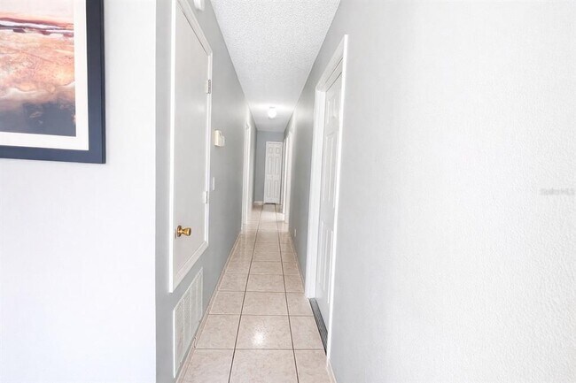 Building Photo - 7915 Tumbleweed Ct