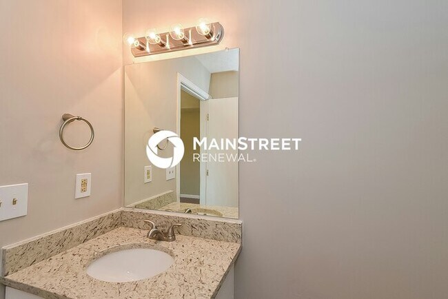 Building Photo - 4 Bedroom Pet-Friendly Home in Atlanta, GA with Main Street Renewal