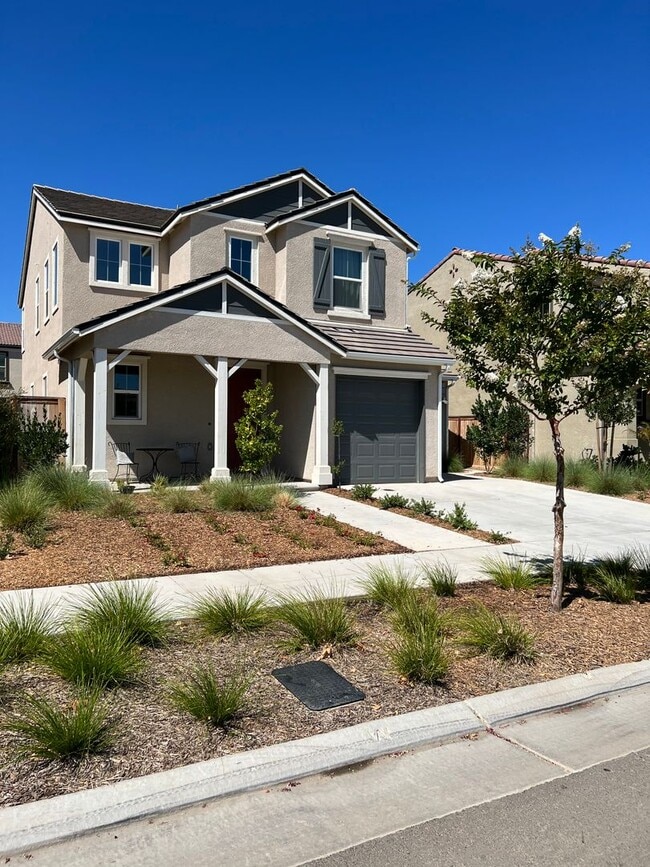Building Photo - Tesoro Viejo Home- this is home and the community is unlike anything you've experienced before!
