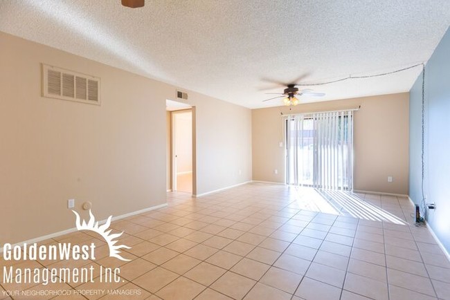 Building Photo - Spacious 2Bdm 2Ba Condo at LakeBrook Villas