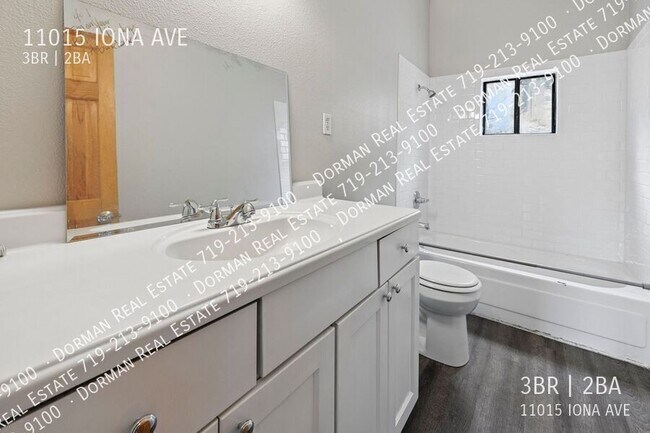 Building Photo - 11015 Iona Ave