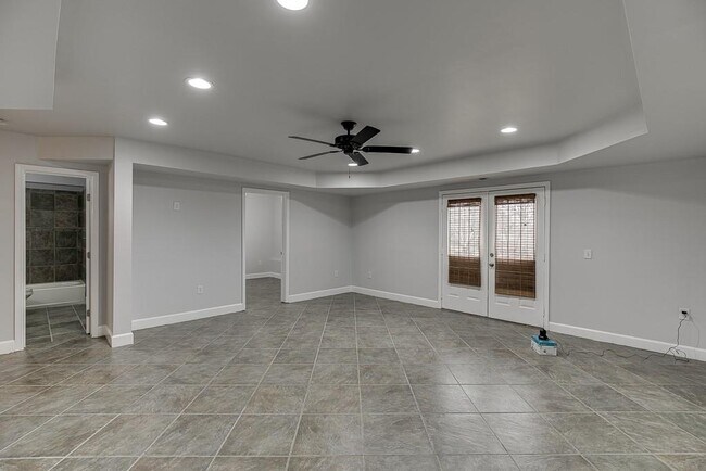 Building Photo - 4537 Grandview Pkwy