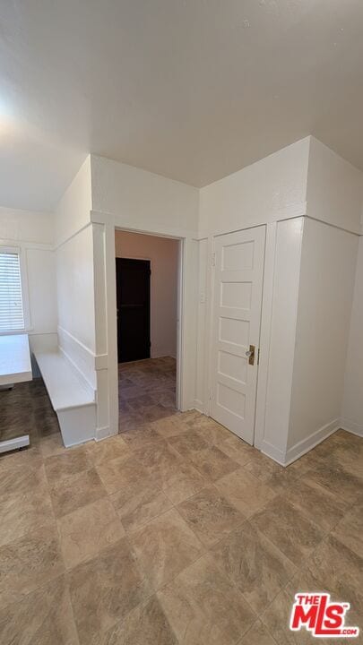 Building Photo - 1155 W 39th St