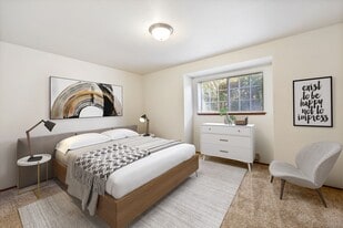 Building Photo - River Glen Apartments