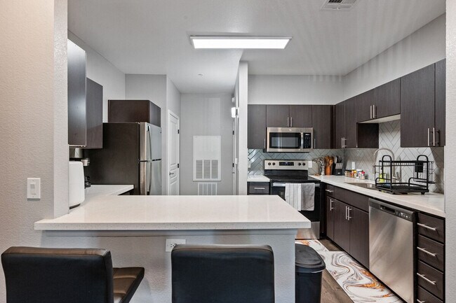 Building Photo - 2507 W Villa Rita Dr