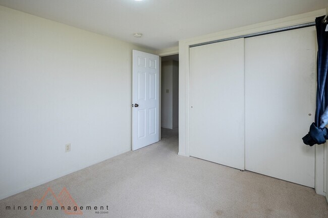 Building Photo - 1904 Naio St