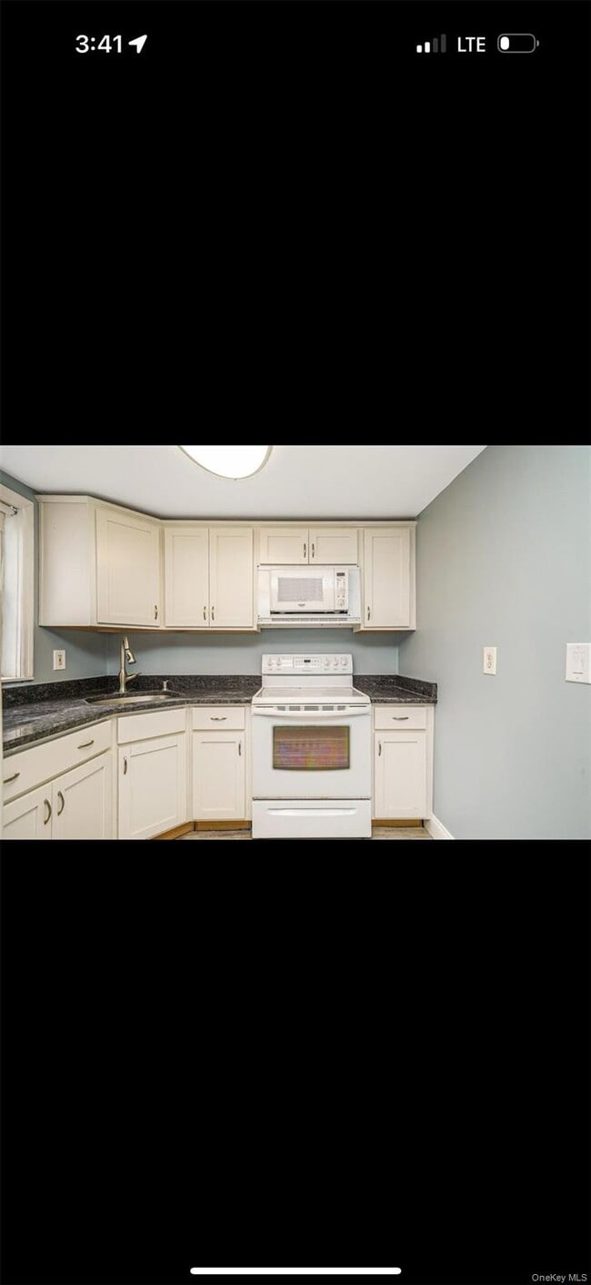 Building Photo - 173 Canal Rd