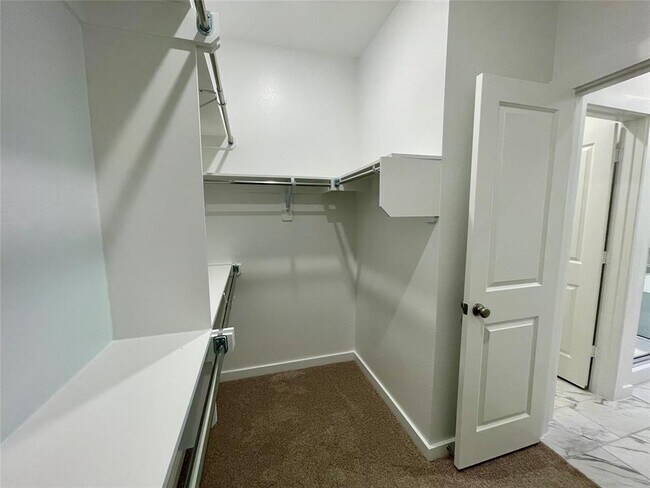 Building Photo - 16518 Amber Patina Ln