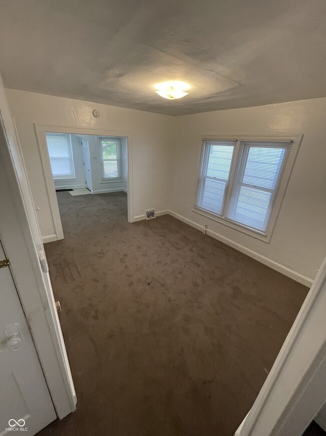 Building Photo - 774 Dequincy St