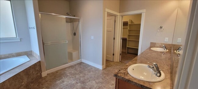 Building Photo - 1299 N Oklahoma Pl