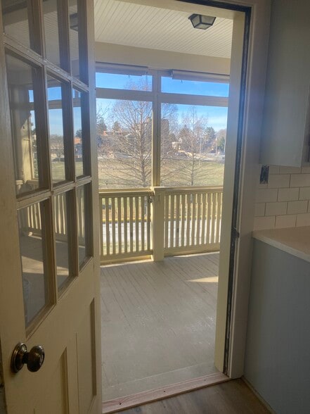 Building Photo - 138 Willis St