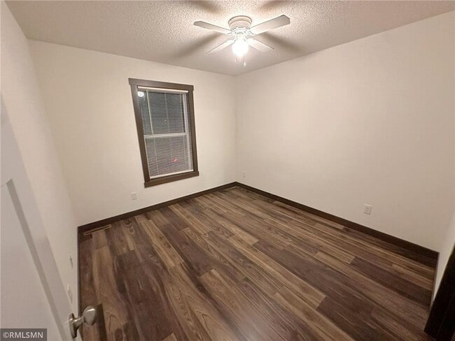 Building Photo - 360 N Knowles Ave