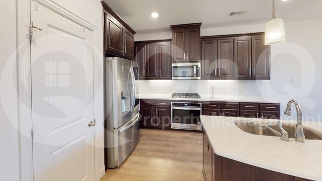 Building Photo - 2232 Southwick Dr