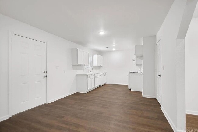 Building Photo - 3BR/1BA House for Rent in Jacksonville, AR!