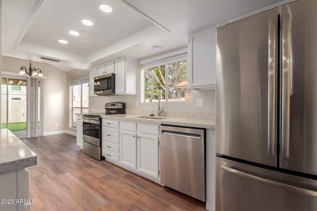 Building Photo - 1616 N Calle Cir