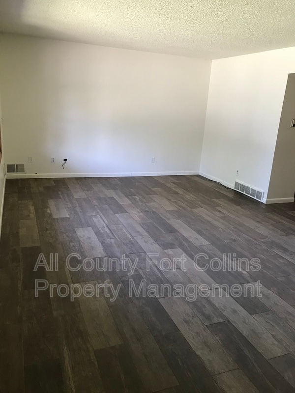 Building Photo - 1516 Brentwood Dr