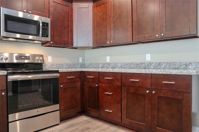 Building Photo - 118 Artesian Way