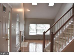 Building Photo - 339 Fieldstone Dr