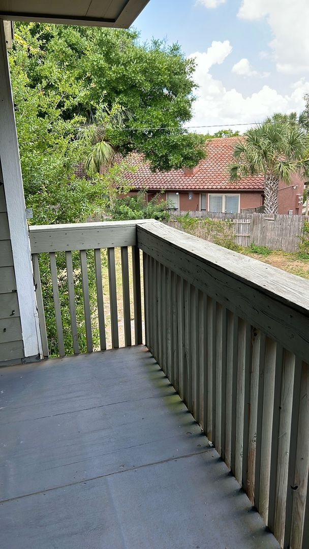 Building Photo - 2/2 Condo in Winter Park Woods!