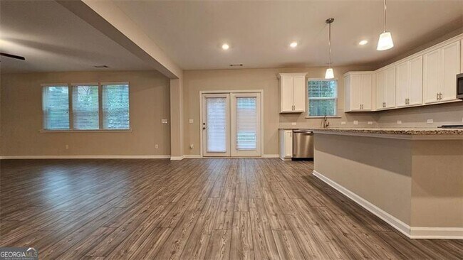 Building Photo - 4457 Waxwing St