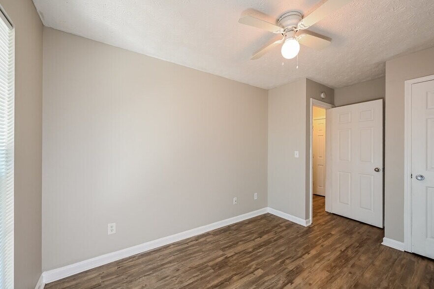 Building Photo - 3915 Waldrop Ln