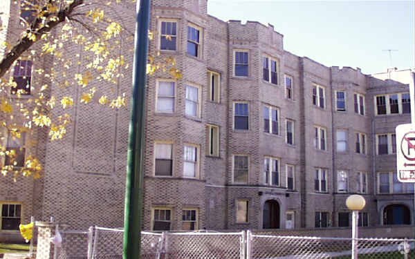Primary Photo - 840-842 N Massasoit Ave