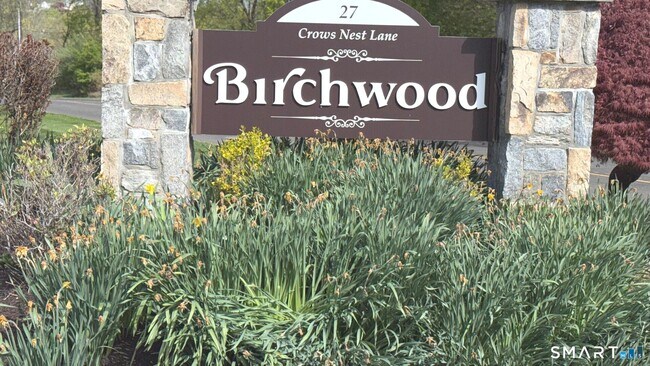 Building Photo - 27 Crows Nest Ln