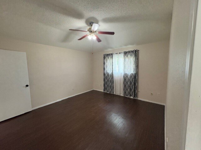 Building Photo - 10907 Spring Harvest Dr