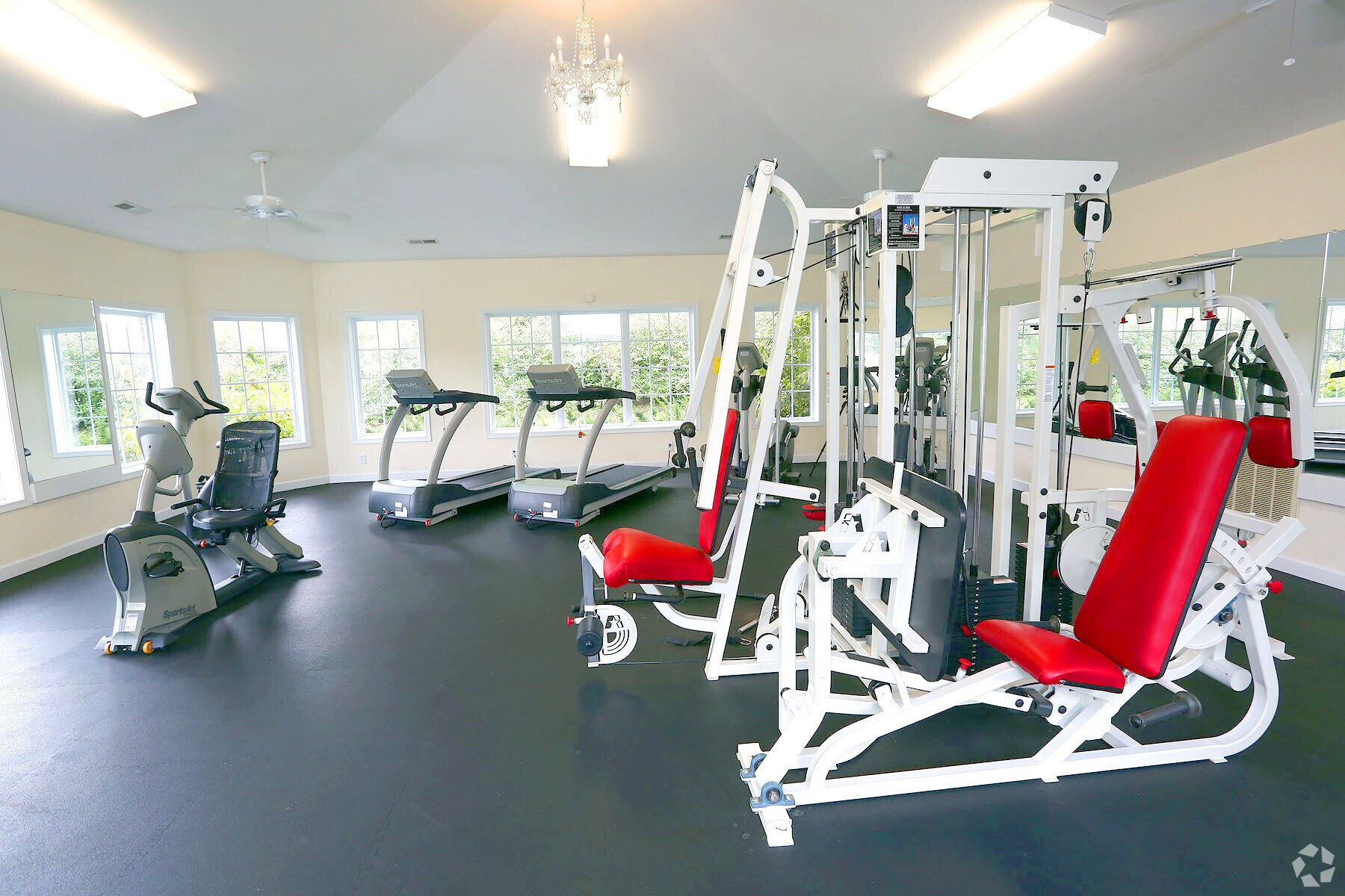 Kendall Square 209 Old Graves Mill Rd Lynchburg VA 24502 Apartment