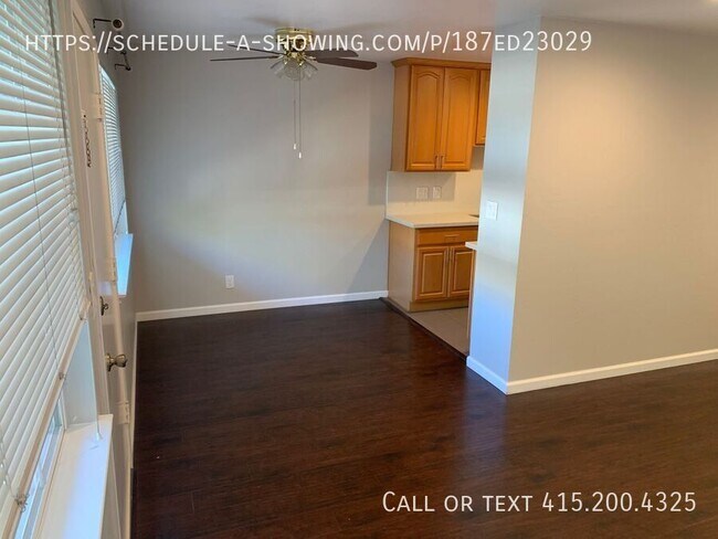 Building Photo - 203 Superior Dr