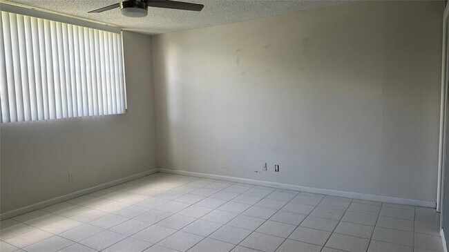 Building Photo - 2440 DC Country Club Boulevard