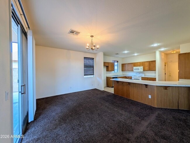 Building Photo - 5794 W Golden Ln