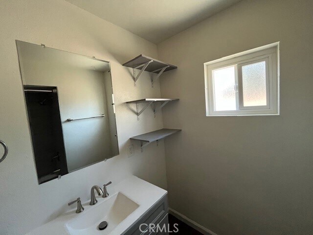 Building Photo - 36947 Melrose Dr