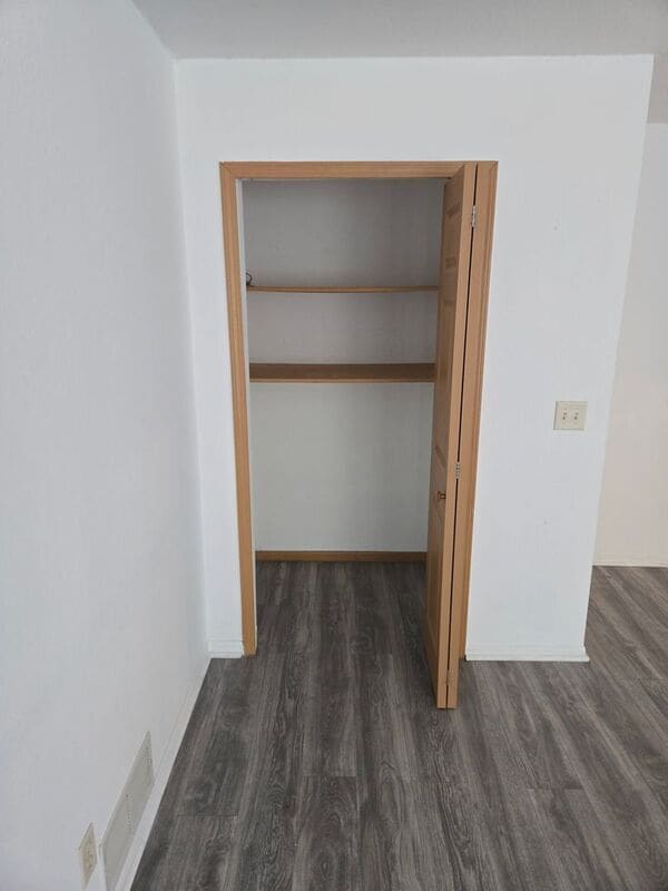 Building Photo - 7441 Brunswick Ave N