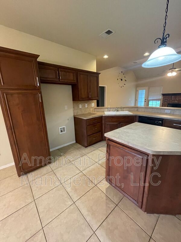 Building Photo - 4918 S 186th E Ave